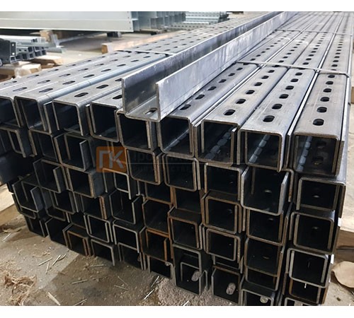 U-образный профиль перфорированный К240 60x32x2000-2,5 мм, оцинкованный